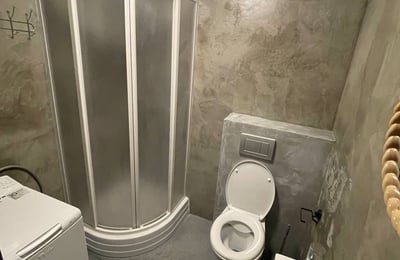 Location d’une maison spacieuse avec cour privée, Žabí Majer, Bratislava, Slovaquie