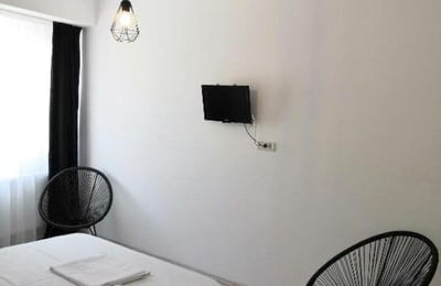 Alquiler de apartamento luminoso con balcón, Mamaia Sat, Rumanía