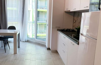 Furnished apartment with sea view in Alezzi for rent, 60 m², Mamaia Sat, Romania