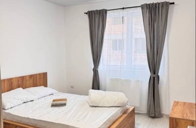 Location d’un appartement neuf et meublé avec balcon, Bucarest, Roumanie