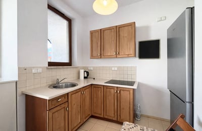 Appartement lumineux et meublé 40 m² avec terrasse à louer à Wilanów, Varsovie, Pologne