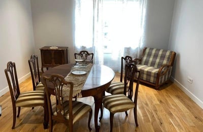 Apartamento amplio y amueblado 110 m² en alquiler en el centro de Belgrado, Serbia