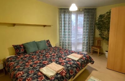 Appartement lumineux et moderne avec terrasse à louer dans le centre de Varna, Bulgarie