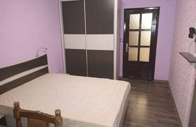 Appartement confortable et meublé de 80 m² à louer à Kolhozen Pazar, Varna, Bulgarie