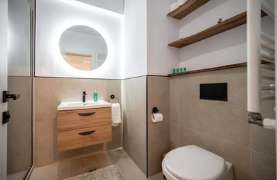 Apartamento moderno y luminoso en alquiler en Mamaia-Sat, Rumanía