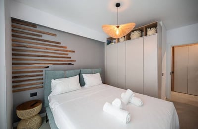 Apartamento moderno y luminoso en alquiler en Mamaia-Sat, Rumanía