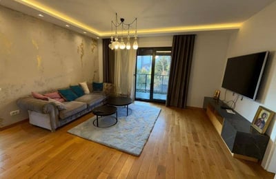 Modern 3-room apartment 80 m² with terrace for rent, Vračar, Belgrade, Serbia