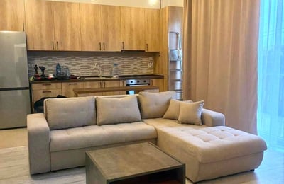 Apartamento amplio y confortable de 3 habitaciones, 80 m² con terraza en alquiler, Bucarest, Rumanía