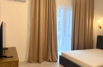 Apartamento amplio y confortable de 3 habitaciones, 80 m² con terraza en alquiler, Bucarest, Rumanía