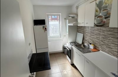 Apartamento acogedor y amueblado de 2 habitaciones en alquiler, Bucarest, Rumanía