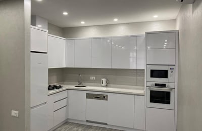 Bright comfortable apartment 75 m² with balcony for rent, Batumi, Georgia