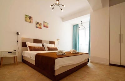 Аренда светлой квартиры с балконом и красивым видом, 60 м², Мамая, Констанца, Румыния