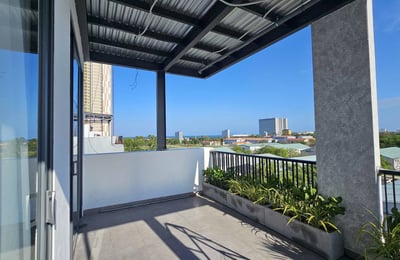 Alquiler de apartamento luminoso amueblado con balcón, Khue My, Da Nang, Vietnam