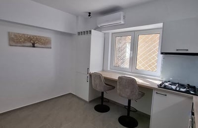 Komfortable wohnung mit balkon zur miete, 70 м², Sektor 4, Bukarest, Rumänien