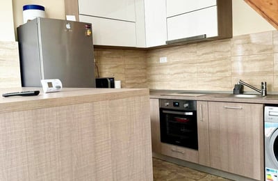 Comfortable furnished house with yard for rent, Constanța, Romania