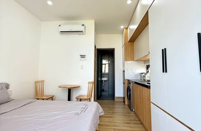 Helles, möbliertes studio mit balkon zur miete, Da Nang, Vietnam