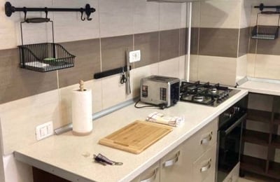 Аренда уютной квартиры с отдельной спальней и балконом, 6 сектор, Бухарест, Румыния