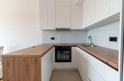 Аренда современной, обновлённой меблированной 2-комнатной квартиры, 65 м², Новый Белград, Белград, Сербия