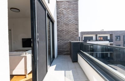 Аренда современной, обновлённой меблированной 2-комнатной квартиры, 65 м², Новый Белград, Белград, Сербия