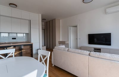 Аренда современной, обновлённой меблированной 2-комнатной квартиры, 65 м², Новый Белград, Белград, Сербия