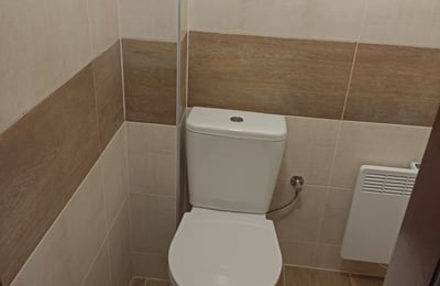 Location appartement lumineux, confortable, 45 m², Horní Počernice, Prague, République tchèque