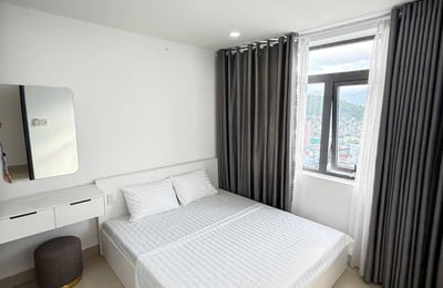 Geräumige möblierte wohnung mit blick auf stadt und meer zur miete, 74 м², Nha Trang, Vietnam
