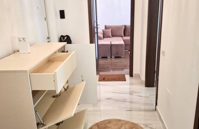 Alquiler de apartamento amplio, cómodo, con cocina independiente, Sector 6, Bucarest, Rumanía