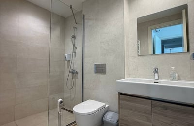 Alquiler de apartamento amplio, moderno, con vista al río en el complejo residencial BW Terra, 90 m², Belgrado, Serbia