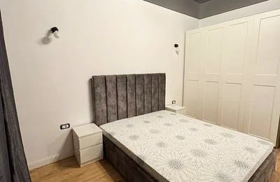 Аренда современной, комфортной квартиры с балконом, Мамая Сат, Румыния