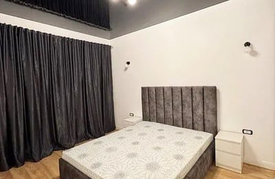 Аренда современной, комфортной квартиры с балконом, Мамая Сат, Румыния