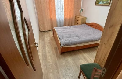 Alquiler de apartamento limpio, renovado, amueblado, Centro, Chișinău, Moldavia