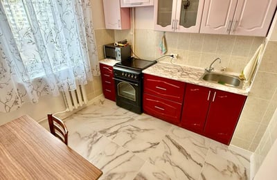 Alquiler de apartamento limpio, renovado, amueblado, Centro, Chișinău, Moldavia
