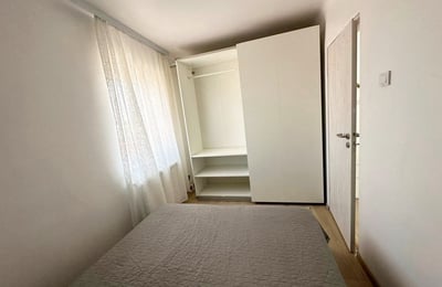 Location appartement confortable, meublé, Constanța, Roumanie