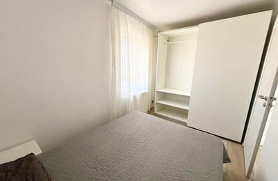 Location appartement confortable, meublé, Constanța, Roumanie