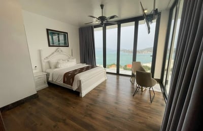 Spacious villa with sea view for rent, 500 m², Nha Trang, Vietnam