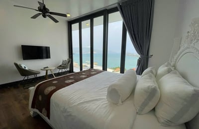 Spacious villa with sea view for rent, 500 m², Nha Trang, Vietnam