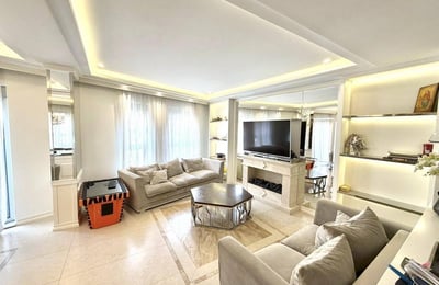 Alquiler de apartamento luminoso de clase premium en el complejo Central Garden, 115 m², Belgrado, Serbia