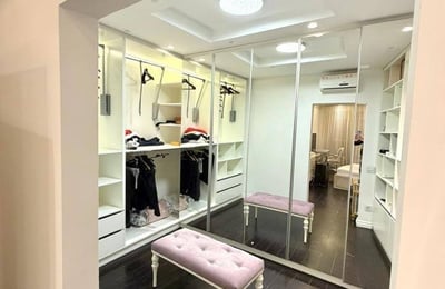 Alquiler de apartamento luminoso de clase premium en el complejo Central Garden, 115 m², Belgrado, Serbia