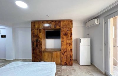 Аренда комфортной, меблированной студии с балконом, район KM 5, Констанца, Румыния