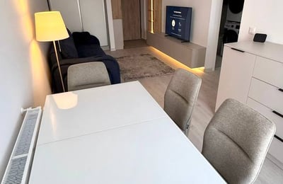 Alquiler de apartamento moderno, amueblado, con balcón, 52 m², Bucarest, Rumanía