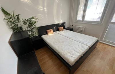 Alquiler de apartamento amplio, amueblado, Vrakuňa, Bratislava, Eslovaquia