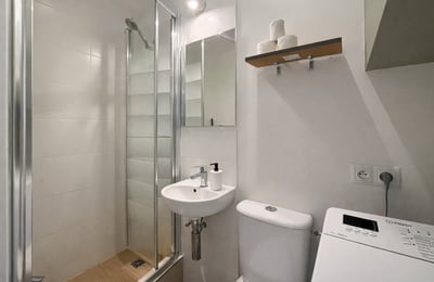 Location appartement compact, lumineux, 20 м², Wola, Varsovie, Pologne