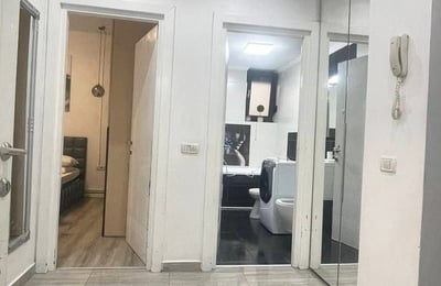 Location appartement moderne, cosy, avec terrasse, Mamaia Sat, Roumanie