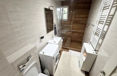 Alquiler de apartamento moderno, amueblado, Mamaia Sat, Rumanía