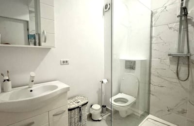 Spacious apartment with stunning sea view for rent, Mamaia, Romania