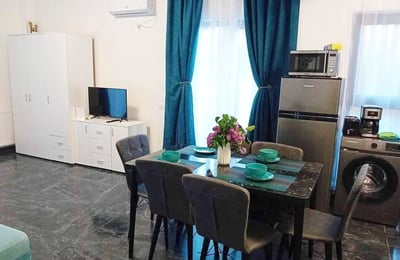 Location studio cosy avec balcon, Mamaia Sat, Roumanie