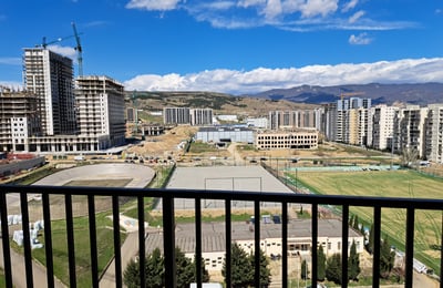Alquiler de moderno y cómodo apartamento, Big Digomi, Tbilisi, Georgia