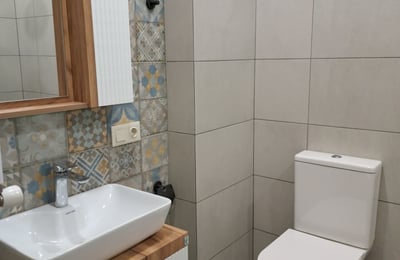 Alquiler de moderno y cómodo apartamento, Big Digomi, Tbilisi, Georgia