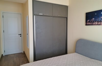 Alquiler de moderno y cómodo apartamento, Big Digomi, Tbilisi, Georgia