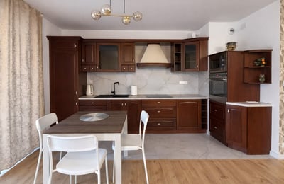 Alquiler de amplio y moderno apartamento, 83 m², Wawer, Varsovia, Polonia